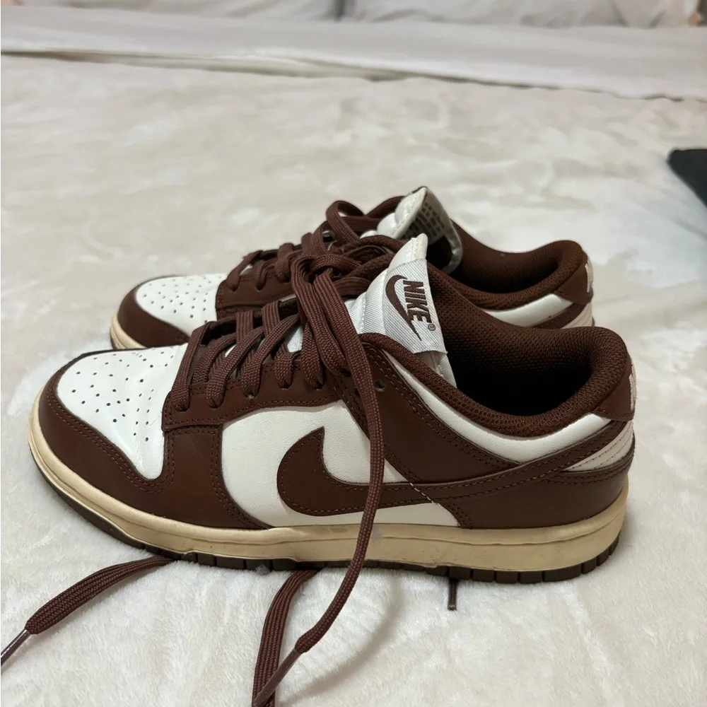 Nike Women’s  Brown and White Sneakers - Picture 2 of 5